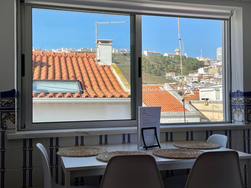 דירות נאזרה Lugar Dos Avos מראה חיצוני תמונה