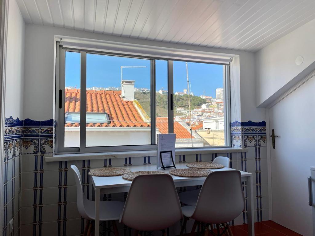 דירות נאזרה Lugar Dos Avos מראה חיצוני תמונה